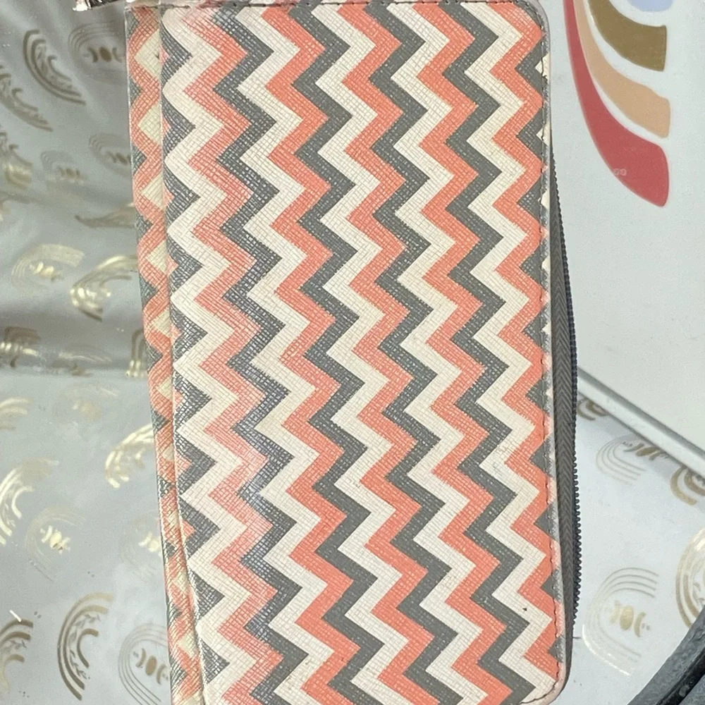 Elegant Cream Wallet